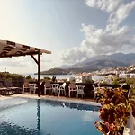 Villa Merkuri